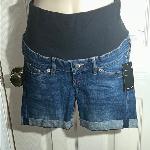 Permanent Maternity Blue Denim Shorts - Picture 1 of 2